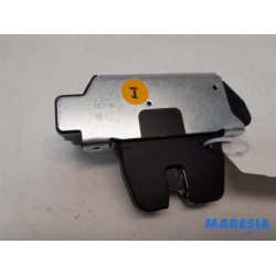Peugeot - 3008 - Tailgate lock mechanism