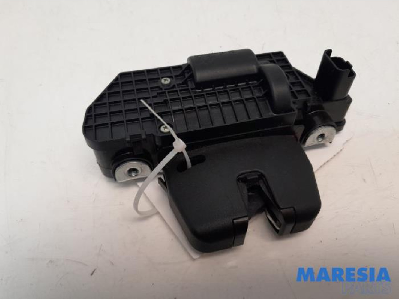 Peugeot - 3008 - Tailgate lock mechanism