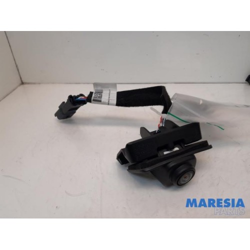 Citroen - C4 Picasso - Reversing camera