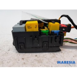 Citroen - C4 Picasso - Fuse box