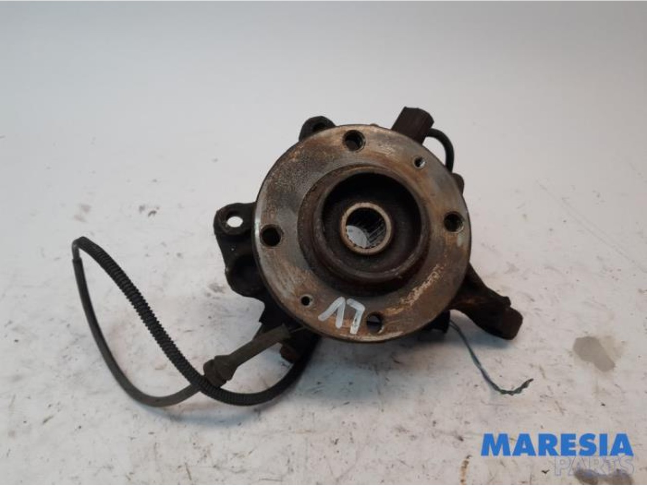 Peugeot - 208 - Achsschenkel links vorne