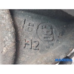 Peugeot - 208 - Knuckle, front right