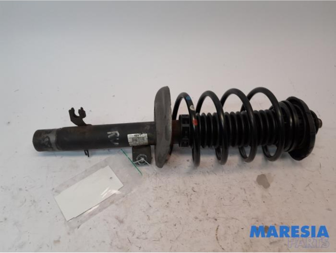 Peugeot - 208 - Front shock absorber rod, right