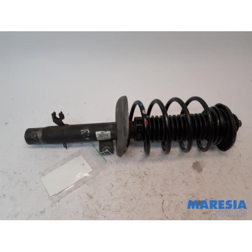 Peugeot - 208 - Front shock absorber rod, right