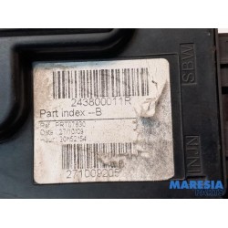 Renault - Scenic - Voltage regulator