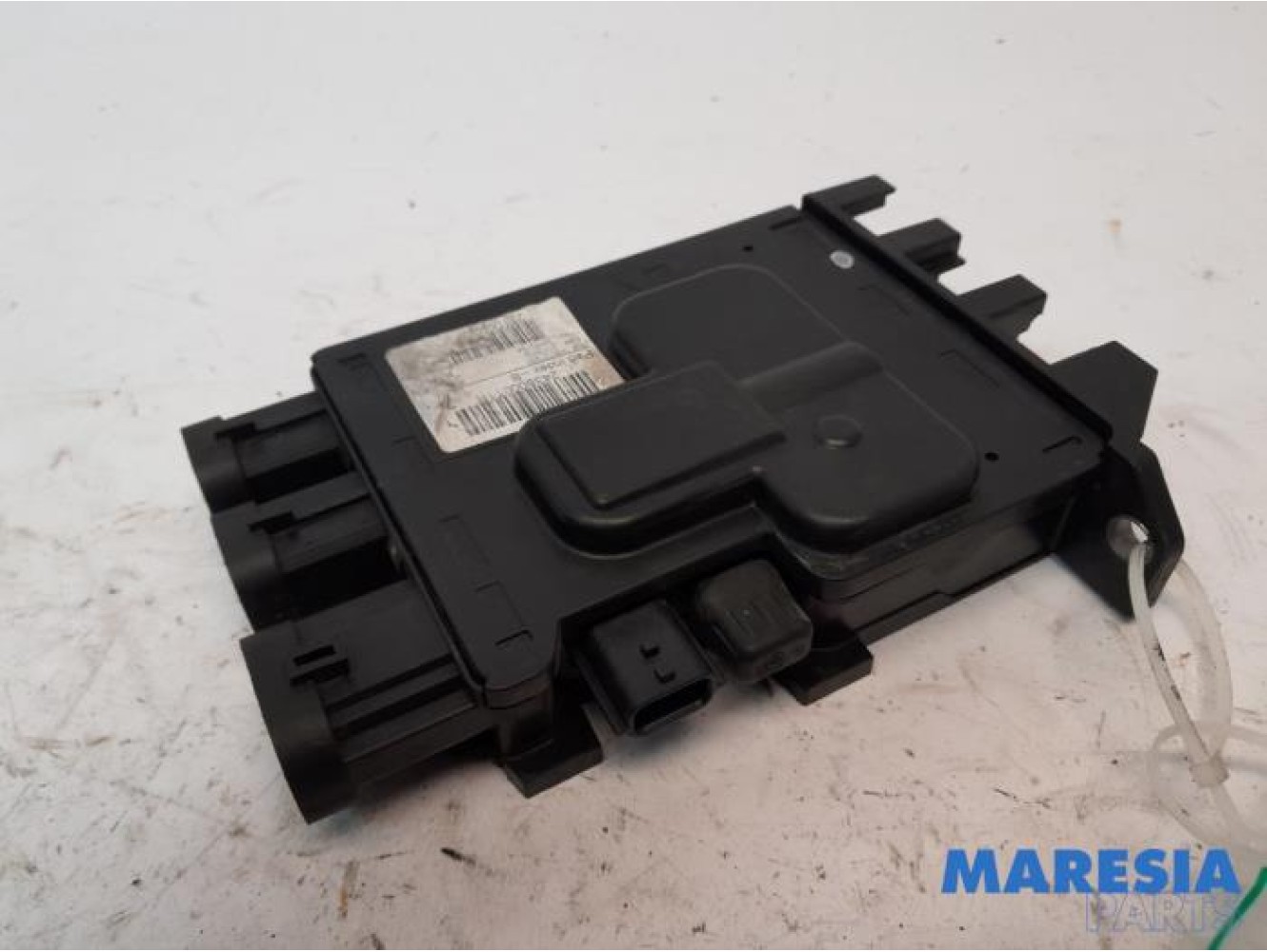 Renault - Scenic - Voltage regulator