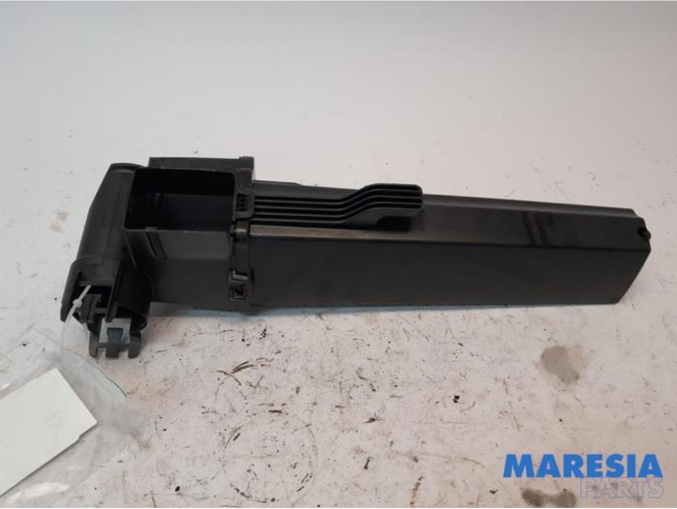 Peugeot - 208 - Resonance housing