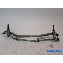 Peugeot - 208 - Wiper mechanism