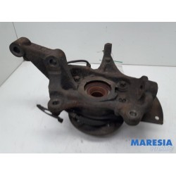 Renault - Trafic - Knuckle, front right