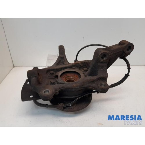 Renault - Trafic - Fusee links-voor