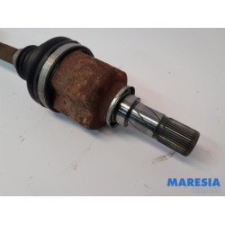 Renault - Trafic - Aandrijfas links-voor