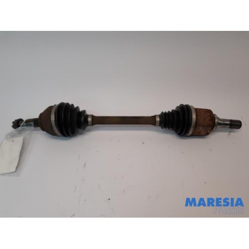 Renault - Trafic - Front drive shaft, left