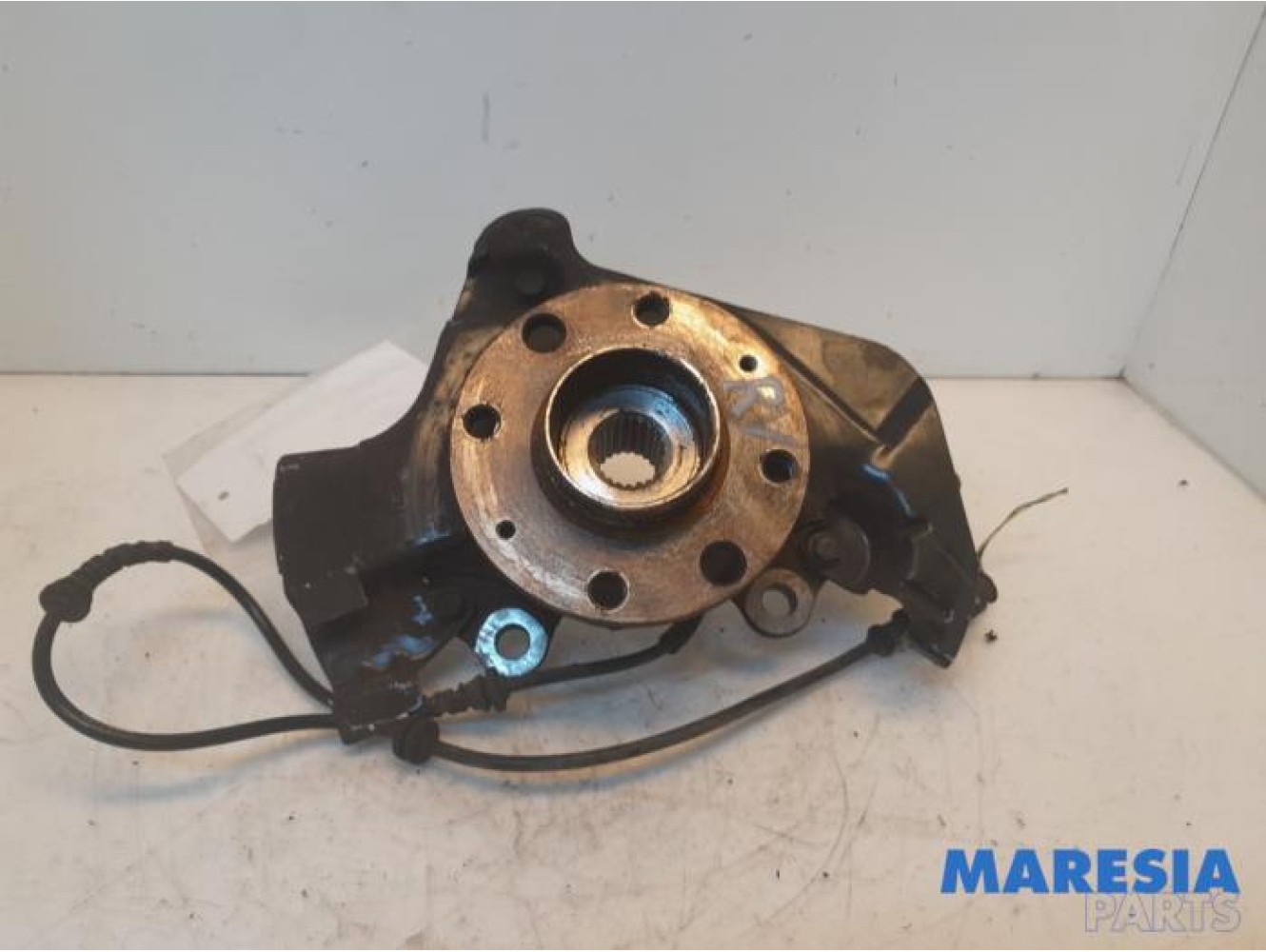 Fiat - Punto - Knuckle, front right