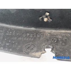 Renault - Megane - Wheel arch liner