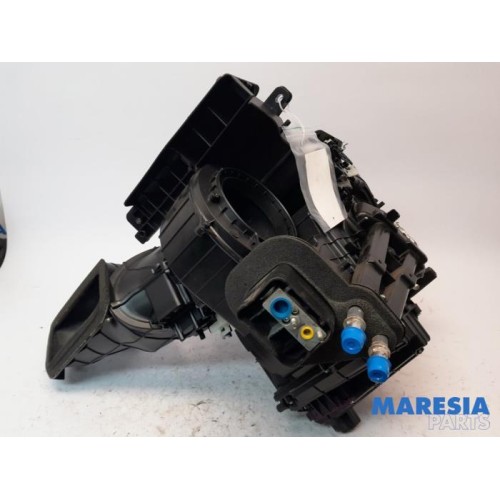 Lancia - Y(Psilon) - Heater housing