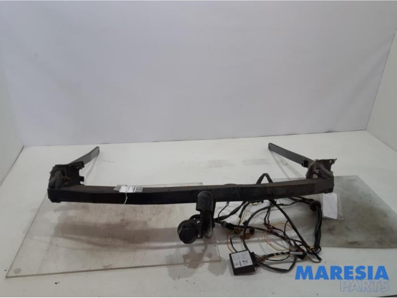 Renault - Megane - Towbar