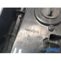 Renault - Trafic - Rear fog light