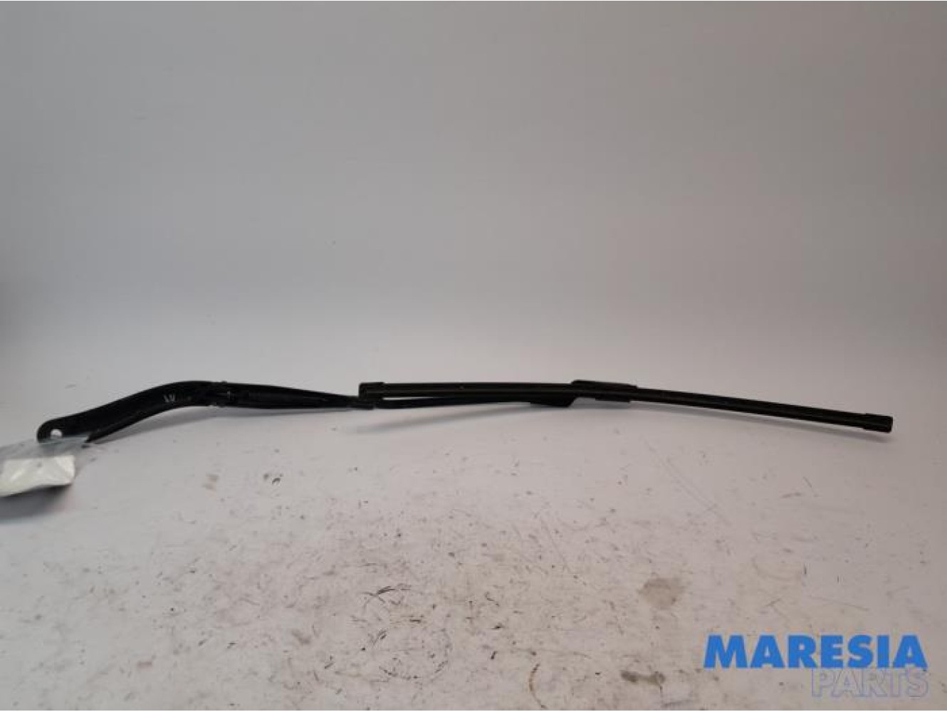 Renault - Trafic - Front wiper arm