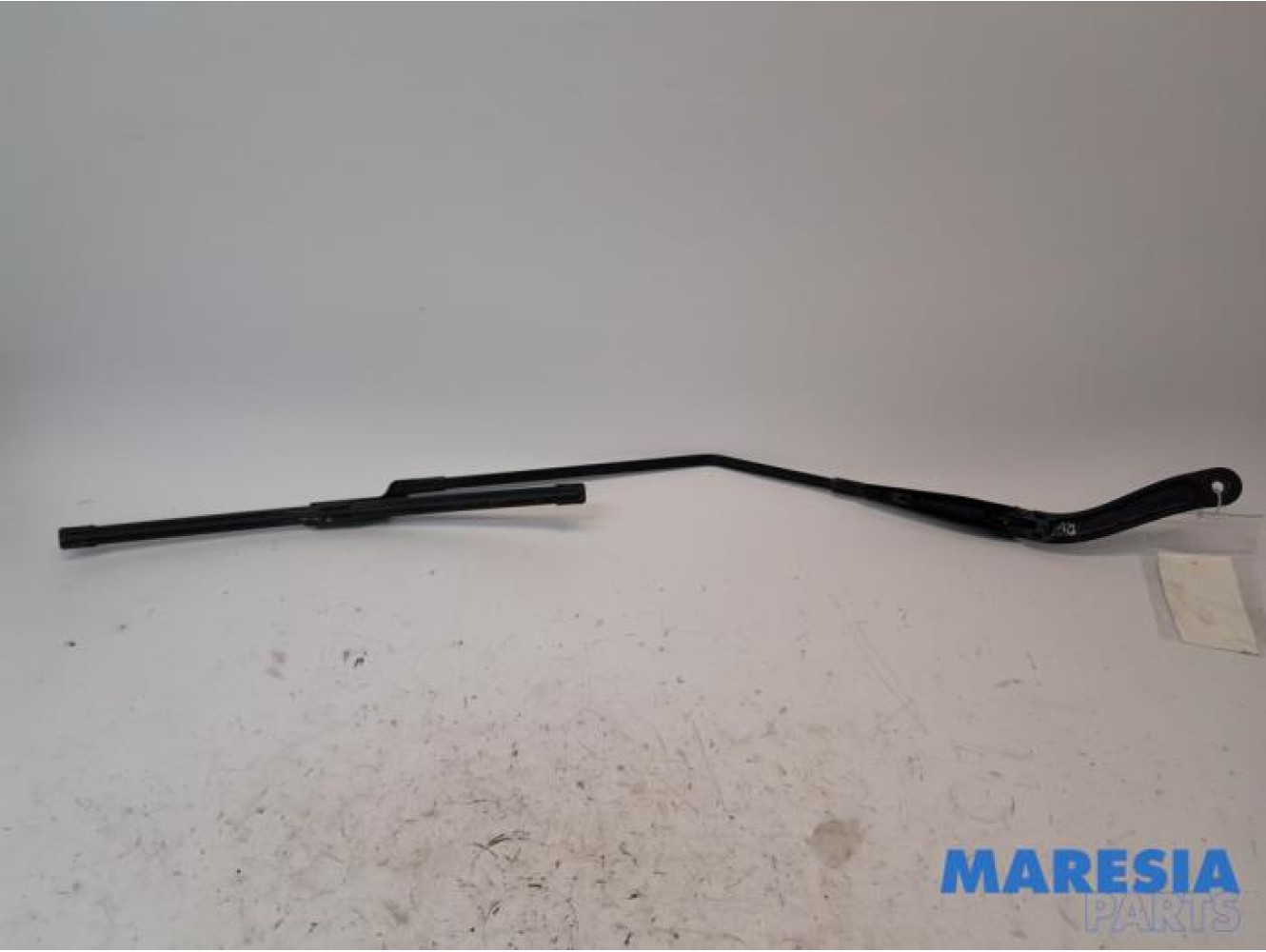 Renault - Trafic - Front wiper arm