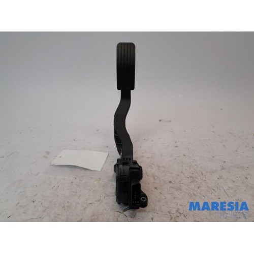 Peugeot - 208 - Gaspedaalpositie Sensor