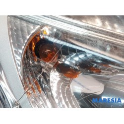 Peugeot - 208 - Koplamp rechts