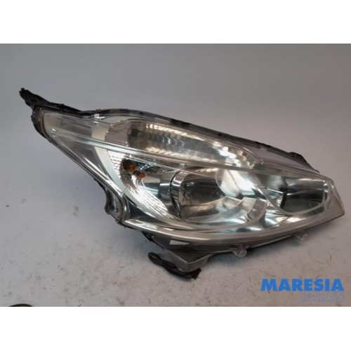 Peugeot - 208 - Koplamp rechts