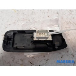 Peugeot - 208 - Elektrisch Raam Schakelaar