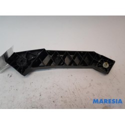 Renault - Trafic - Front part support