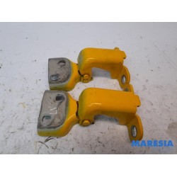Renault - Trafic - Front door hinge, left