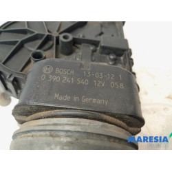 Peugeot - 208 - Front wiper motor