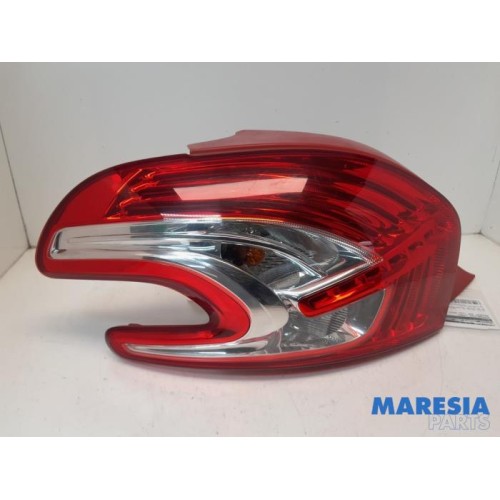 Peugeot - 208 - Achterlicht links
