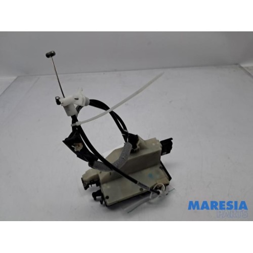 Peugeot - 208 - Front door lock mechanism 4-door, right