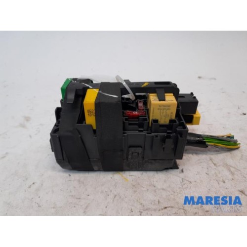 Peugeot - 208 - Fuse box