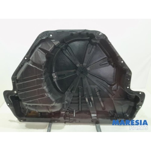 Renault - Megane - Reserveradkasten