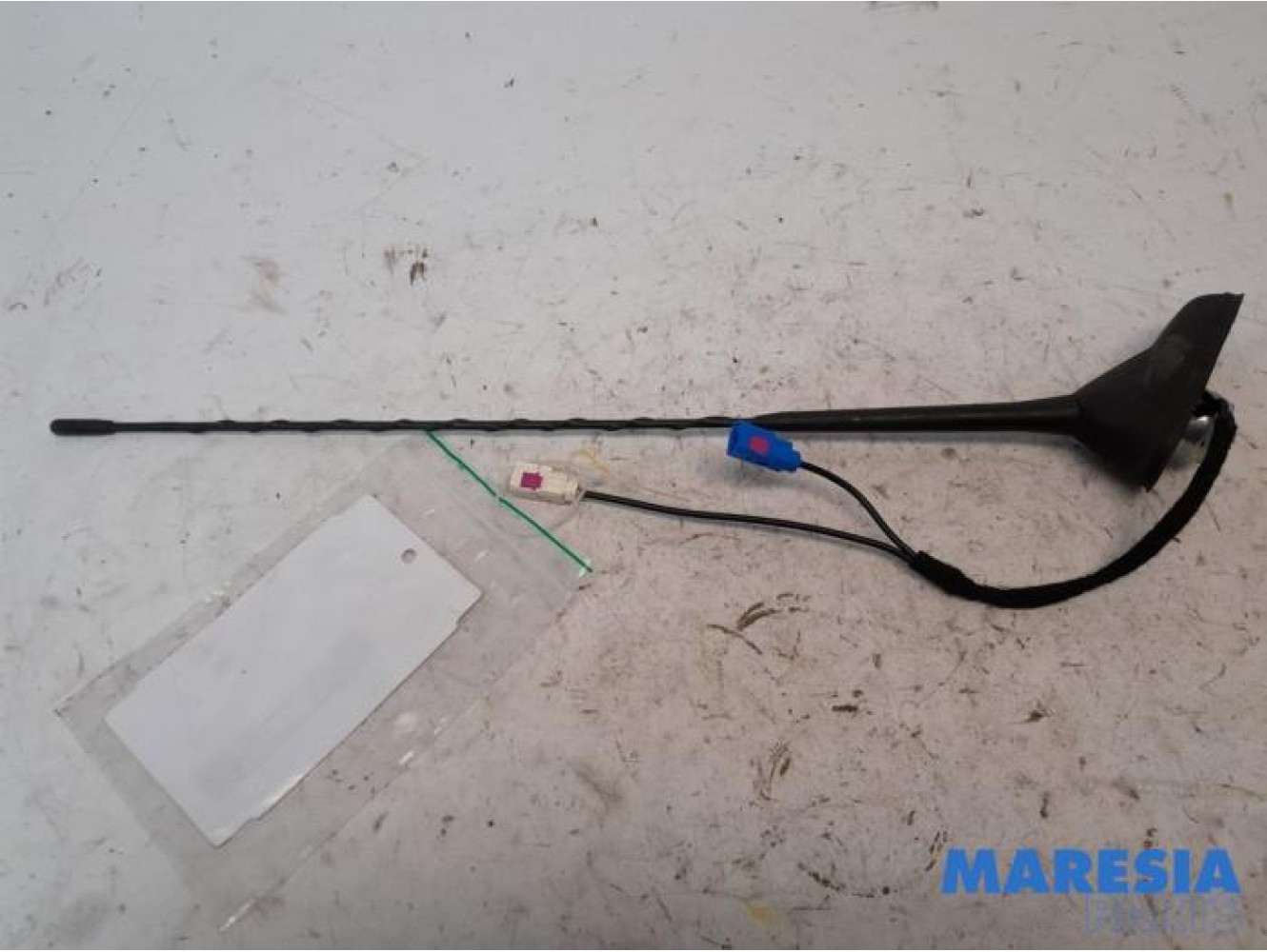Peugeot - 208 - Antenne