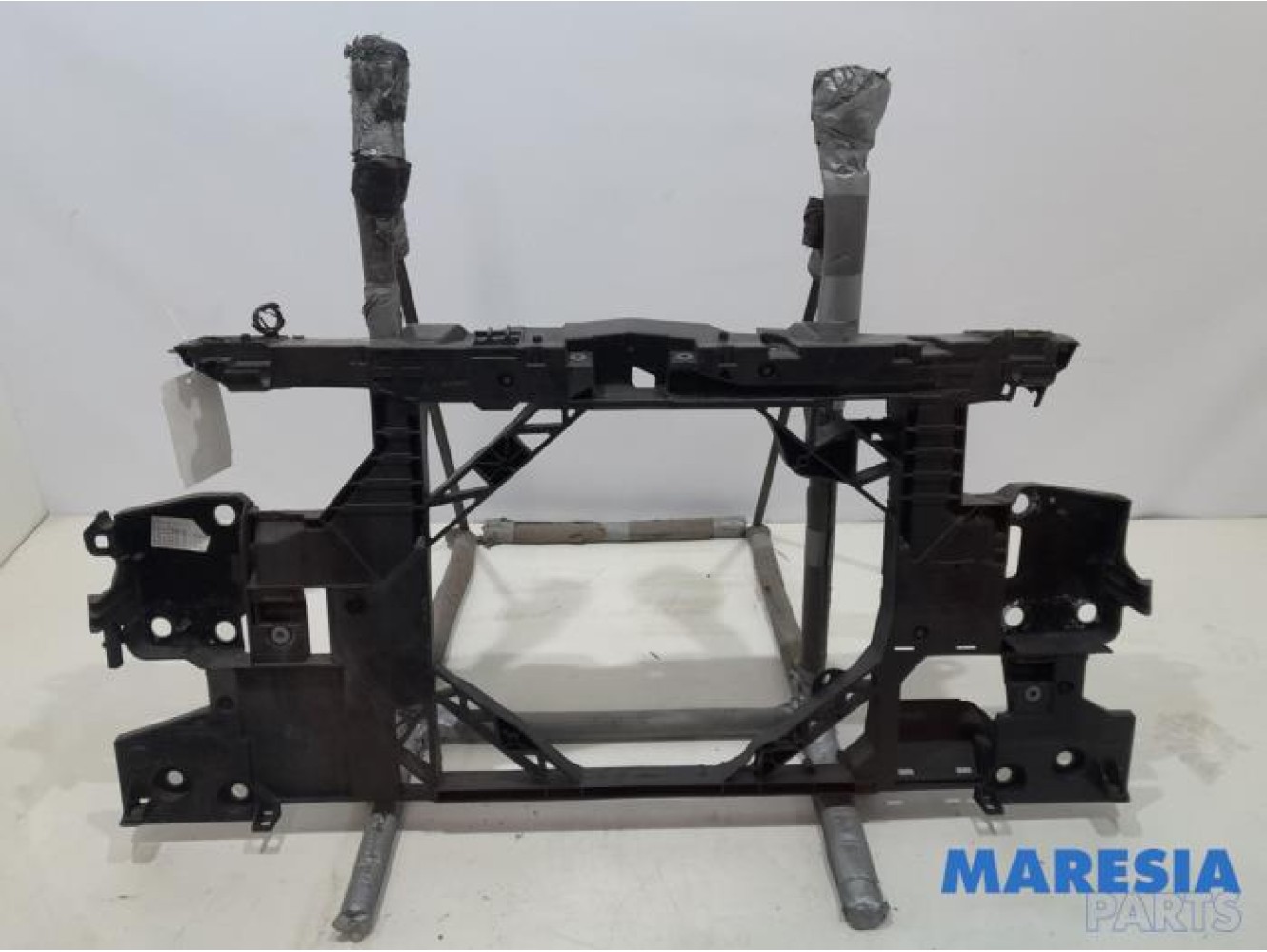 Renault - Megane - Front panel