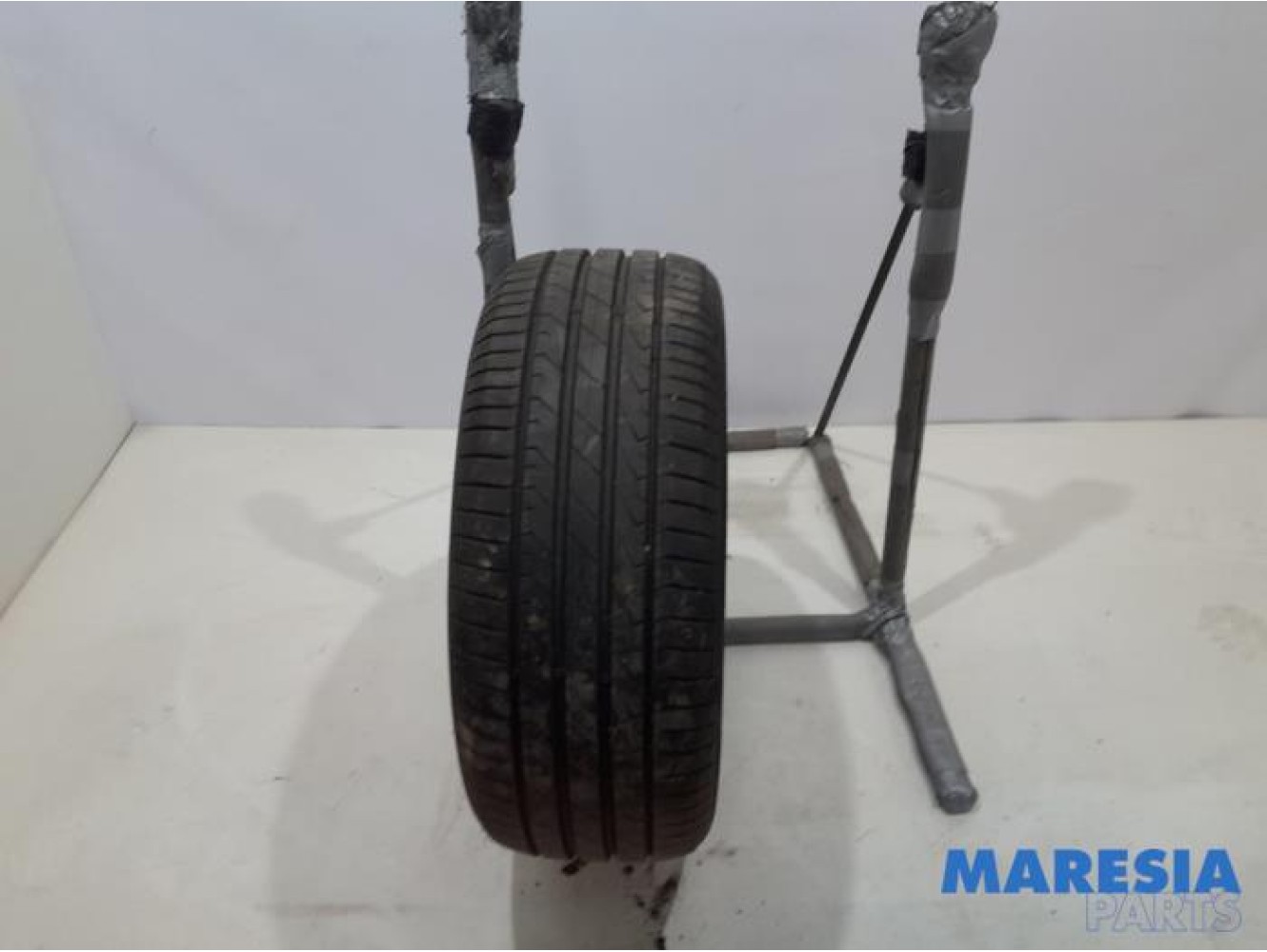 Renault - Megane - Tyre