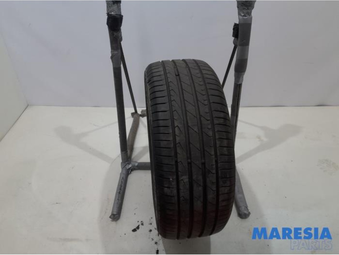 Renault - Megane - Tyre