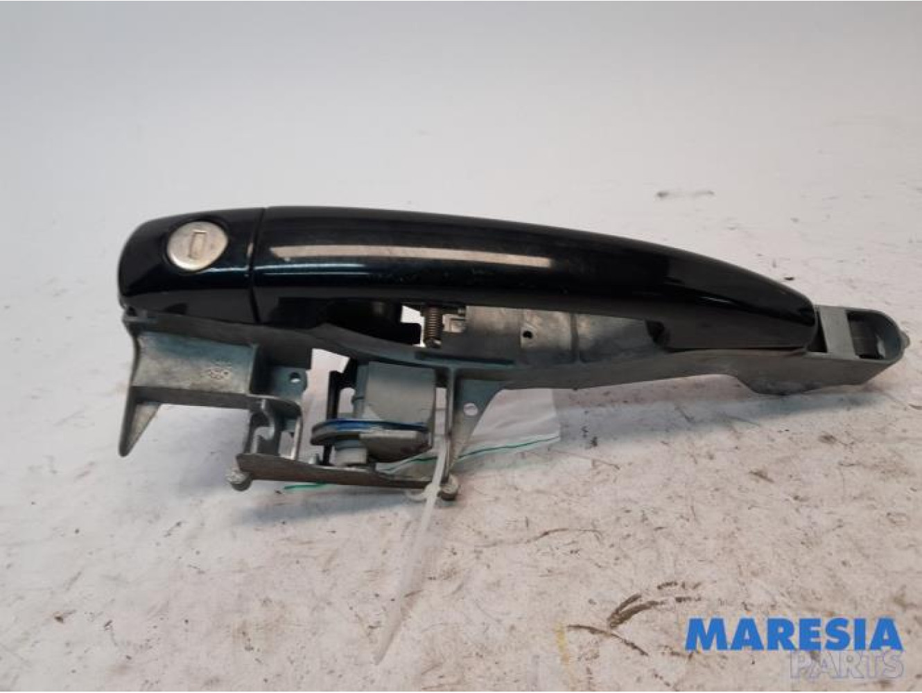 Peugeot - 208 - Türgriff 4-türig links vorne