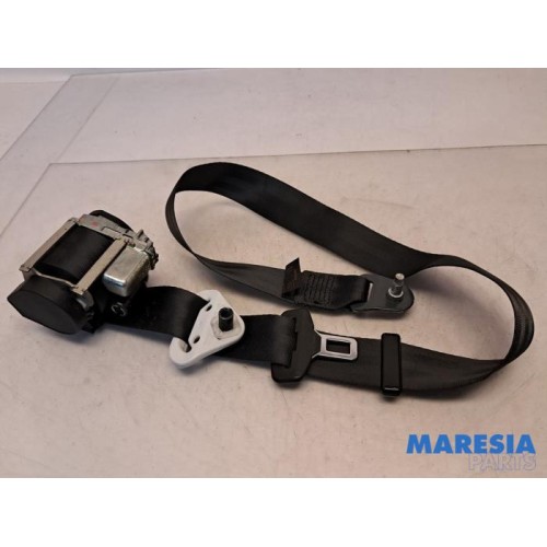 Peugeot - 208 - Front seatbelt, right