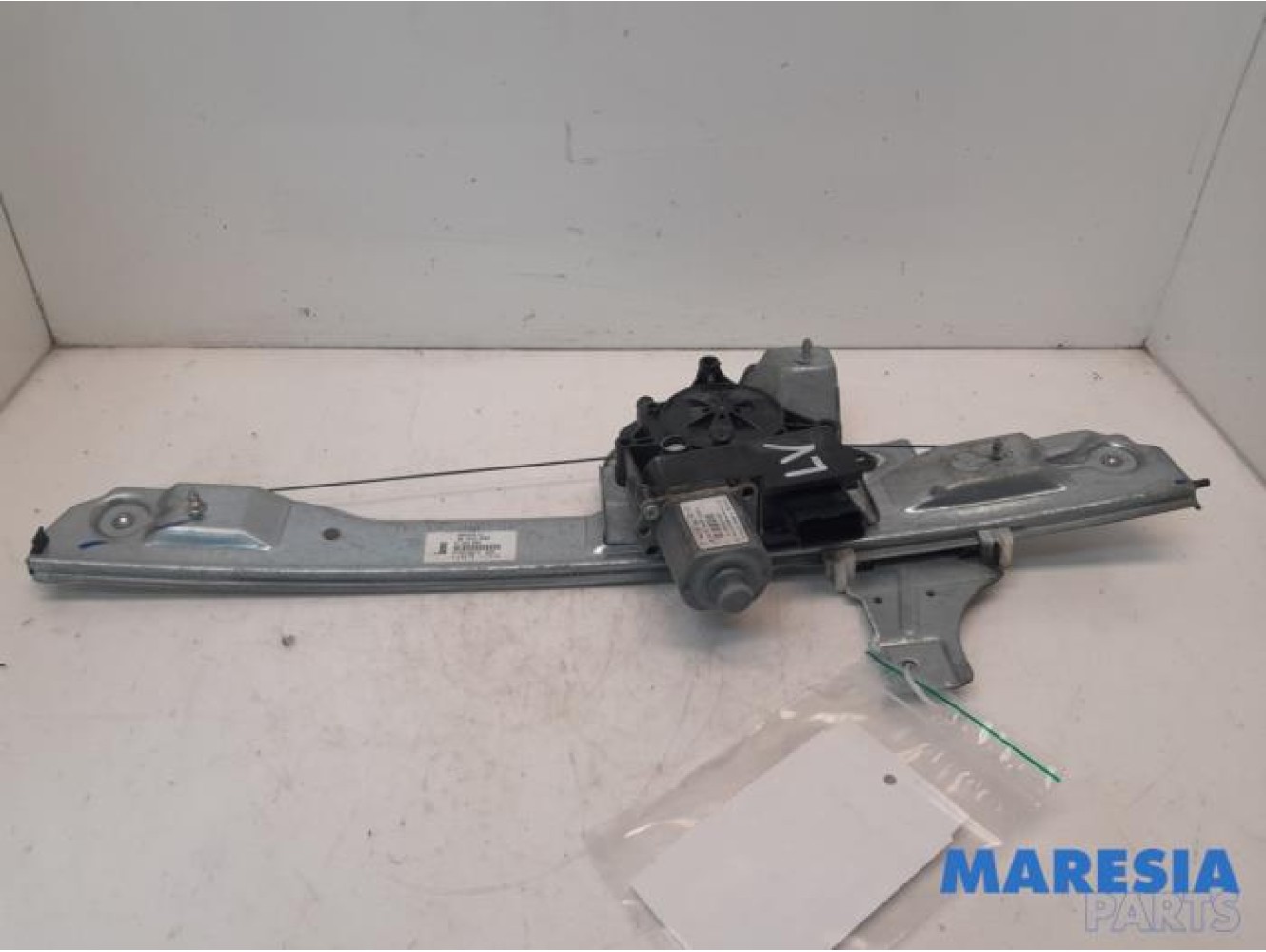 Peugeot - 208 - Fenstermechanik 4-türig links vorne