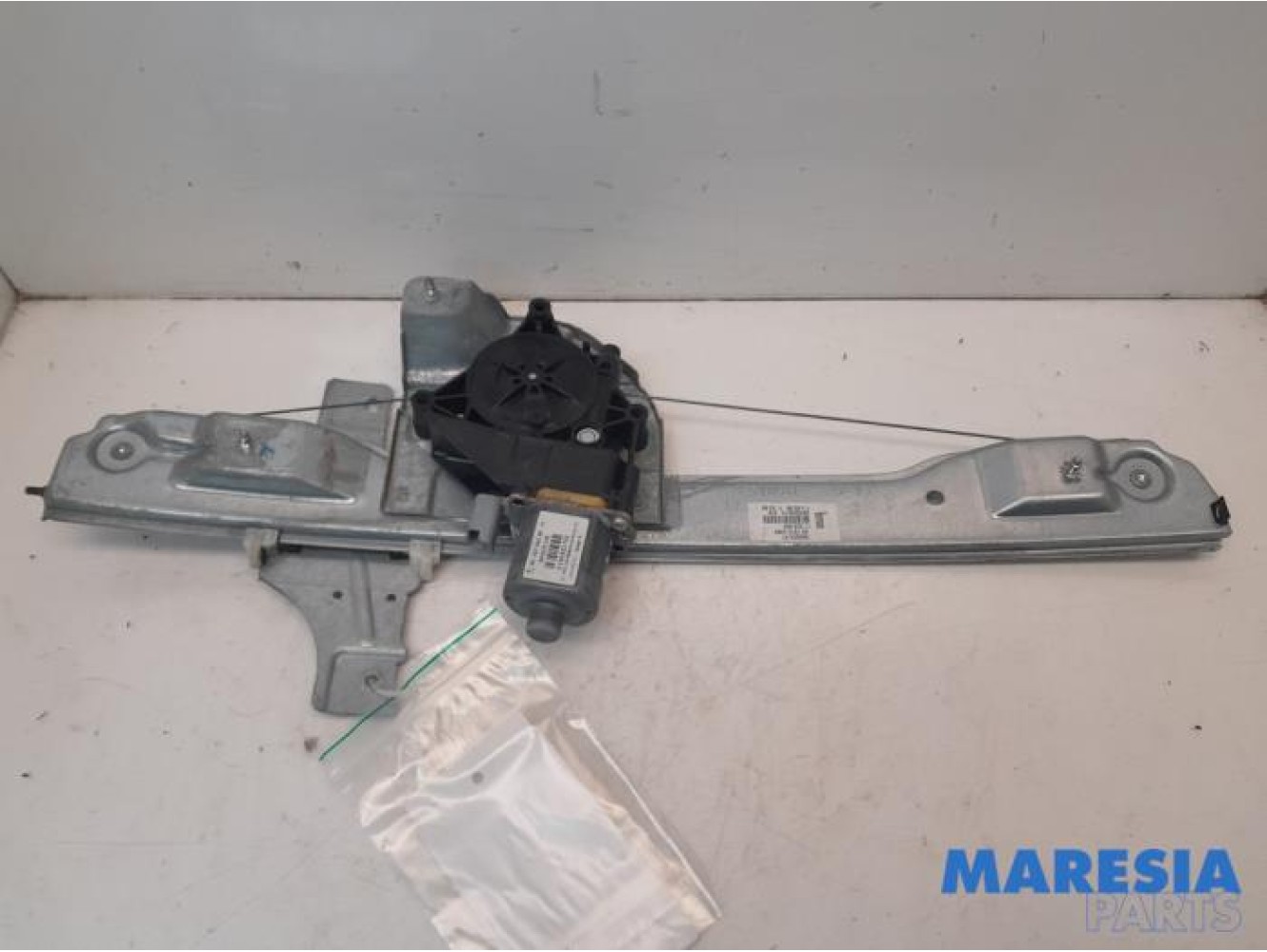 Peugeot - 208 - Window mechanism 4-door, front right