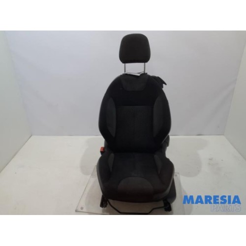 Citroen - DS3 - Seat, left