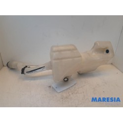 Lancia - Y(Psilon) - Front windscreen washer reservoir