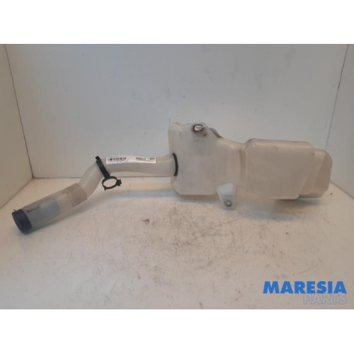 Lancia - Y(Psilon) - Front windscreen washer reservoir