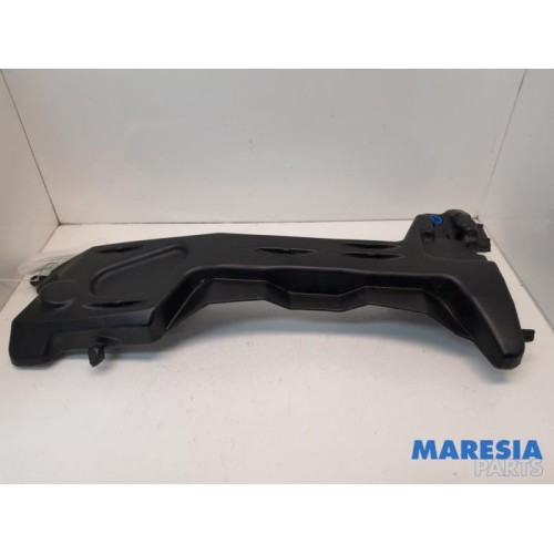 Citroen - C4 Picasso - Front windscreen washer reservoir