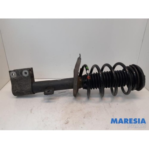 Peugeot - 3008 - Front shock absorber rod, left