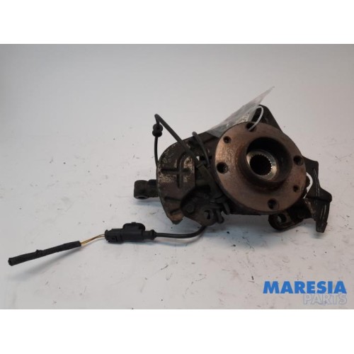Lancia - Y(Psilon) - Knuckle, front left