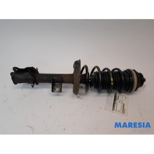 Lancia - Y(Psilon) - Front shock absorber rod, left