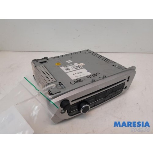 Renault - Megane - Radio CD player